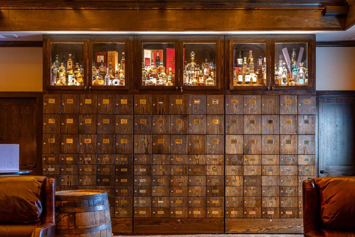 Select members at Red Phone Booth get access to a humidified cigar locker with a personalized, engraved nameplate.