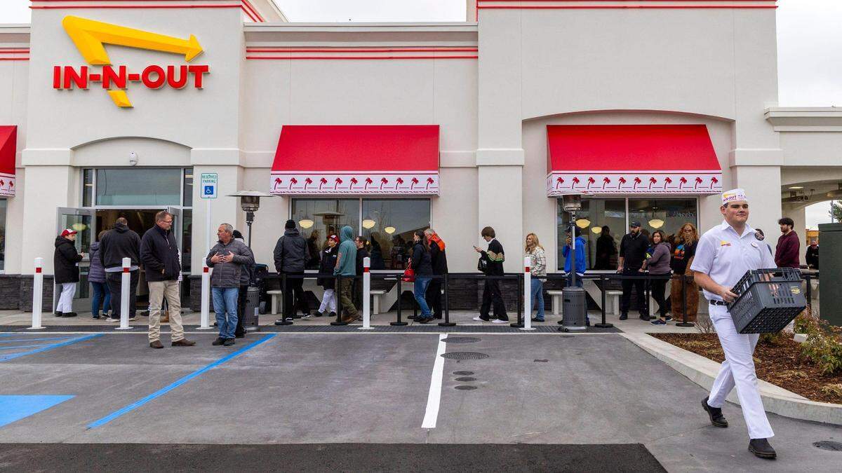 In-N-Out Burger has a straightforward menu, with burgers, fries and shakes.