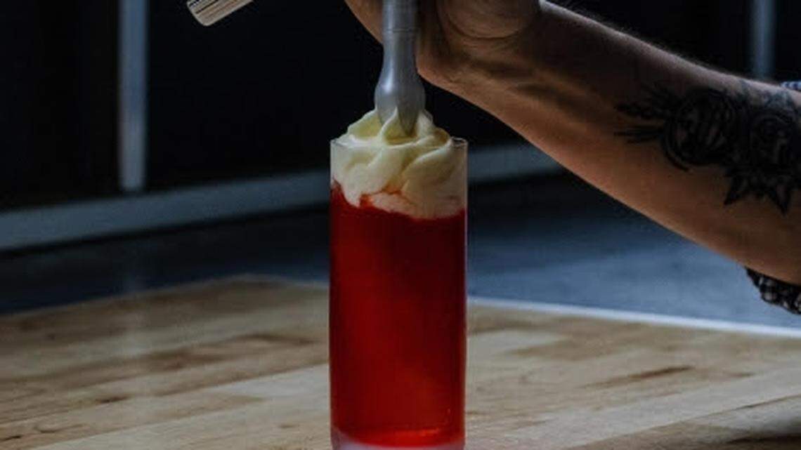 Songbird will serve coffee, juices and smoothies, along with alcoholic, low-ABV and non-alcoholic drinks.