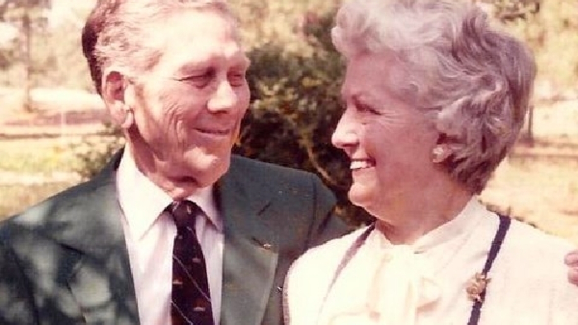 Helen Bell Leverton