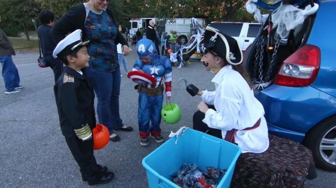 Chapel Hill’s Trunk-or-Treat Halloween event makes a big splash with kids and adults