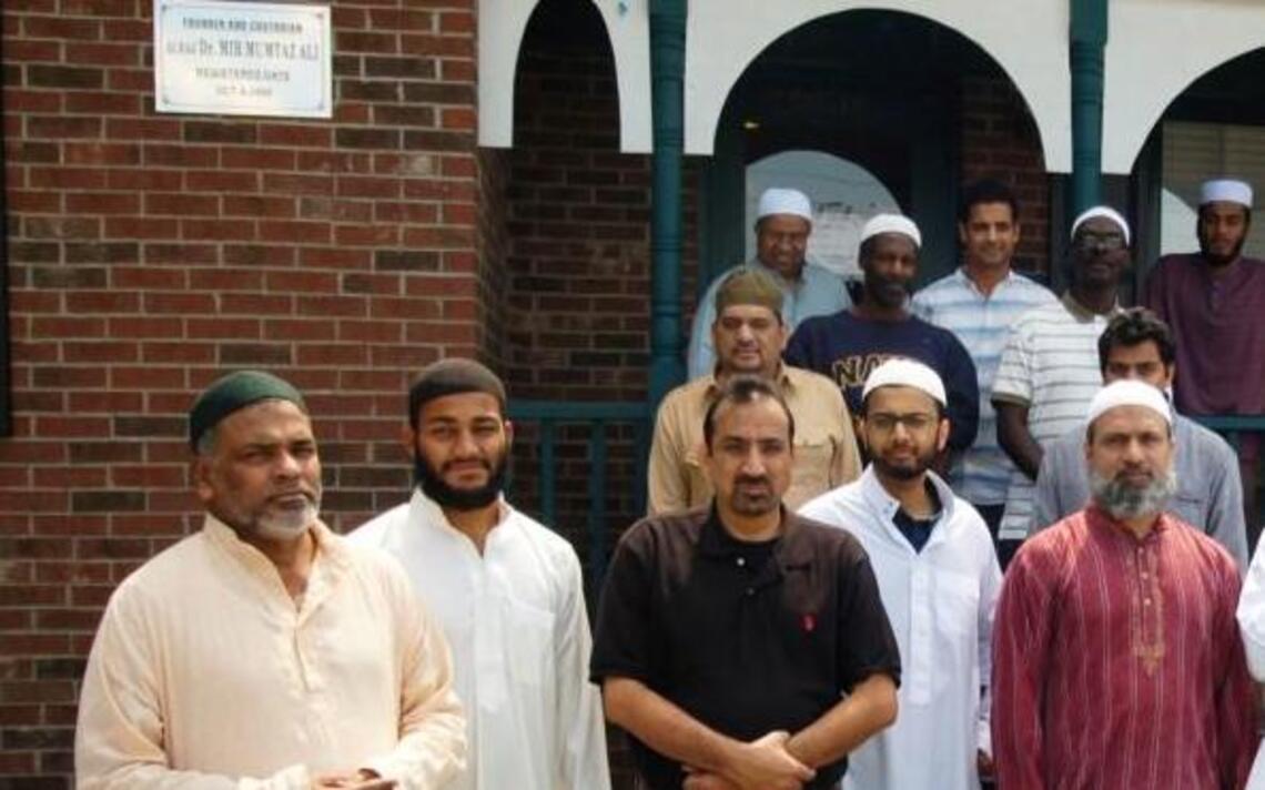 ‘We love everybody’: Selma mosque celebrates a decade