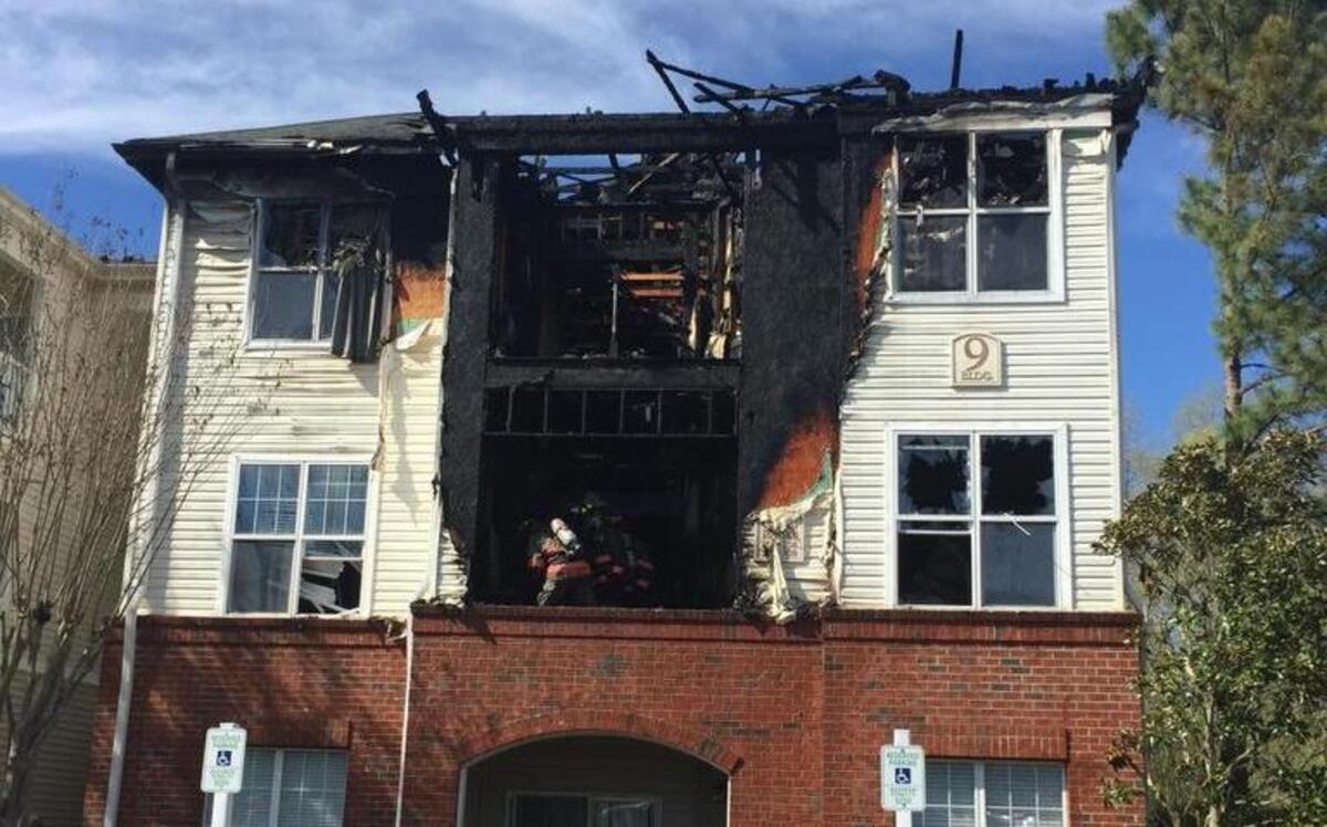 Fire caused serious damage to an apartment building in Durham Saturday afternoon.