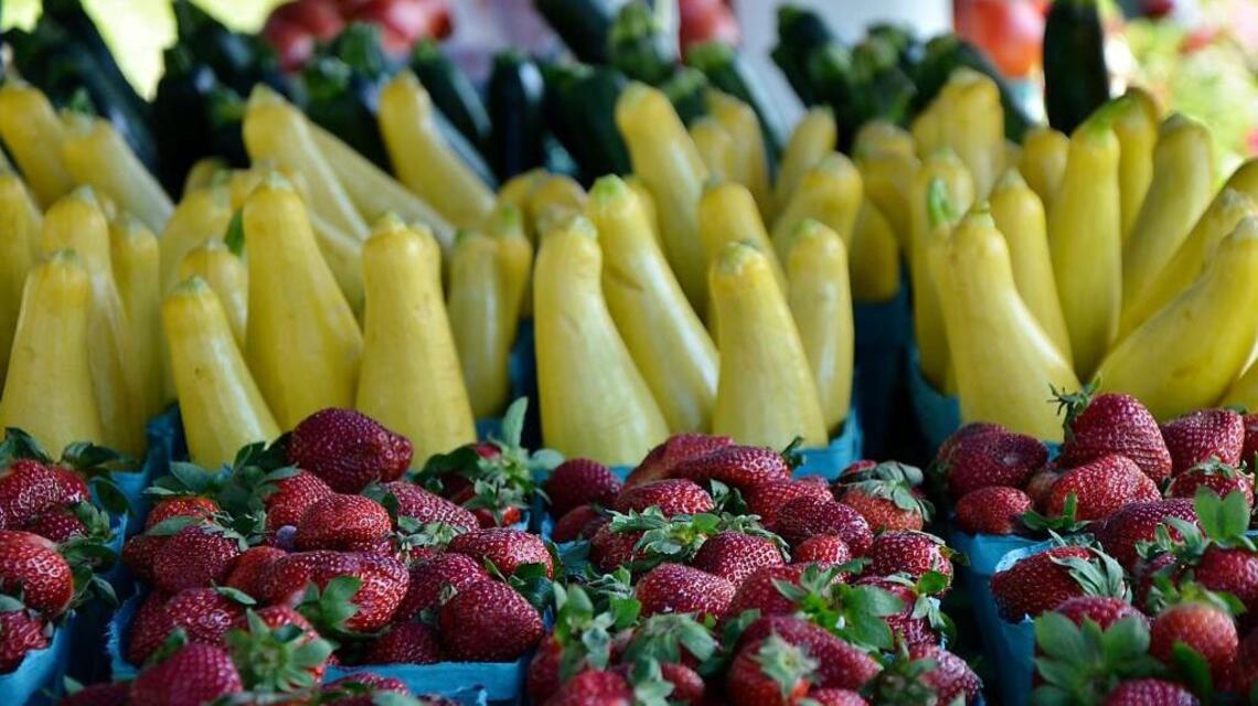Staff, farmers’ market fans ask Zebulon to pick up where grant leaves off
