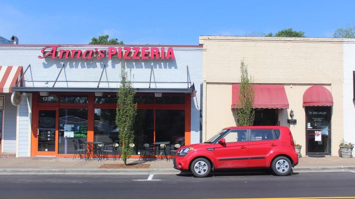 Anna’s Pizzeria on Main Street in Fuquay-Varina, which is also U.S. 401. Planners are trying to determine how to route a U.S. 401 bypass around town.