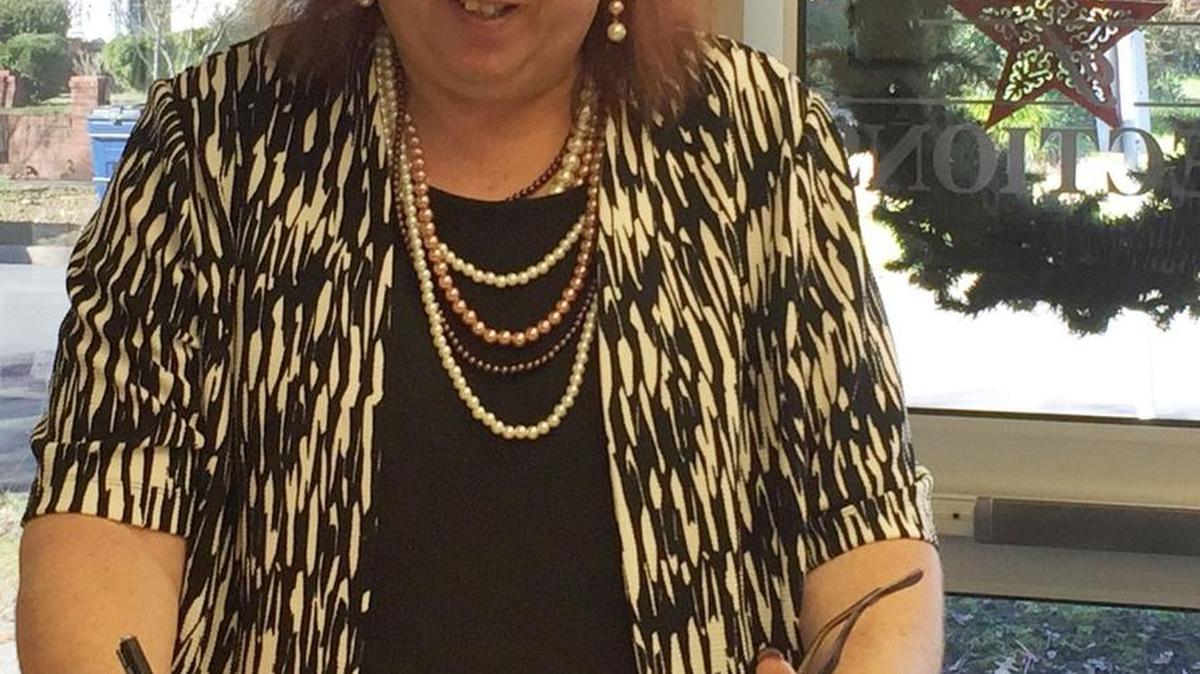 Wendy Ella May files to run for a seat on the Johnston County Board of Commissioners.