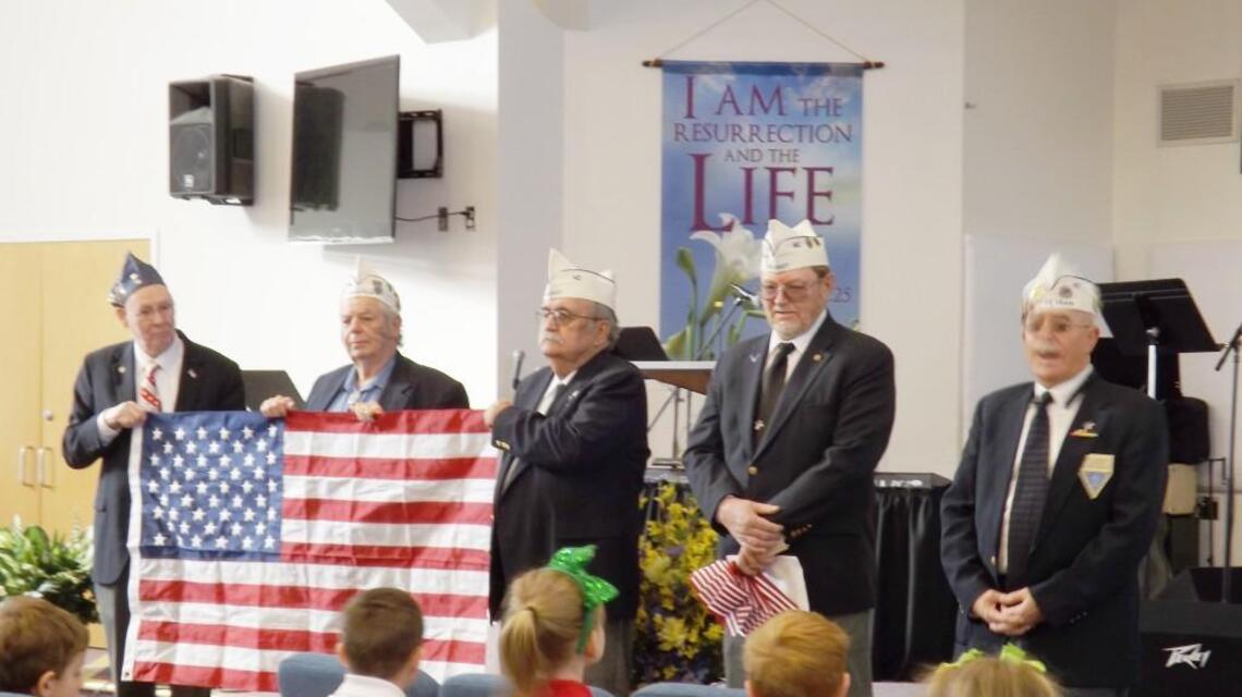 Veterans bring flag lessons to Southside Christian School