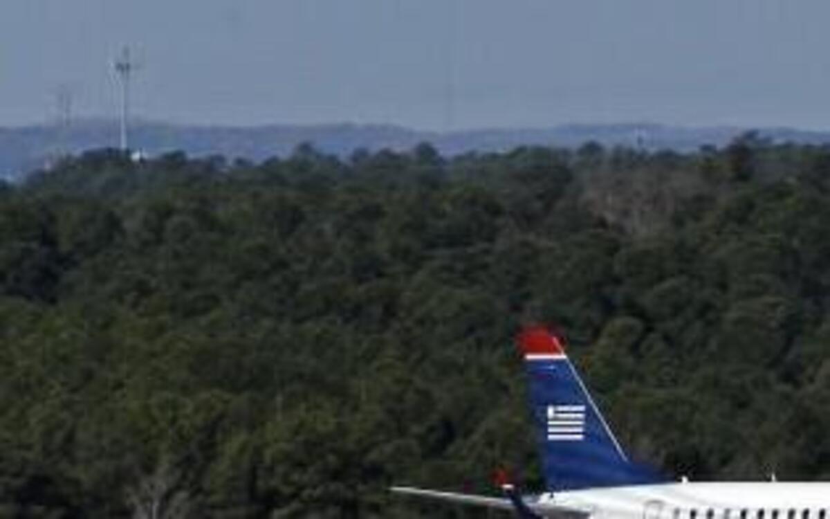 A problem with Raleigh-Durham International Airport’s computer network prevented several airlines from checking in passengers, the airport said Tuesday morning. File Photo