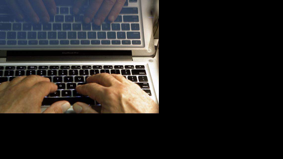 ‘Curious’ man sentenced for reading his boss’s government email ...