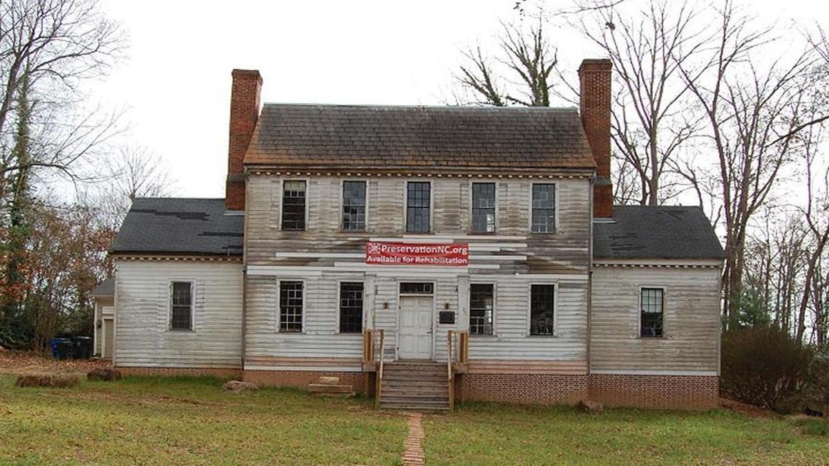 The Nathaniel Jones Jr. House, also known as the Crabtree Jones House, in Raleigh dates back to around 1795.