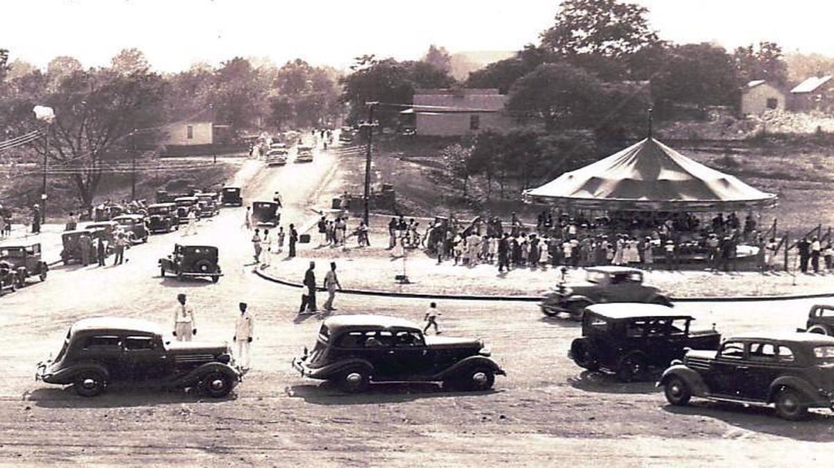 Thought to be taken soon after Chavis Park's opening in the 1930s, this photo shows the park as a popular gathering place and social hub.