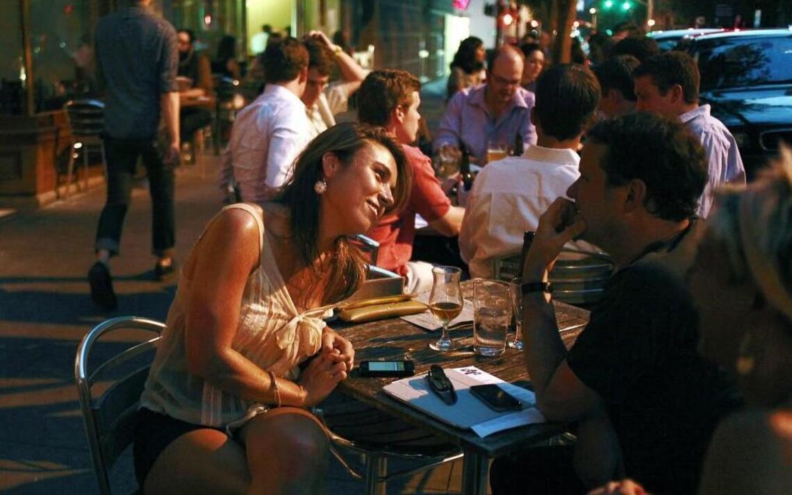 Raleigh mayor’s group endorses changes to sidewalk dining