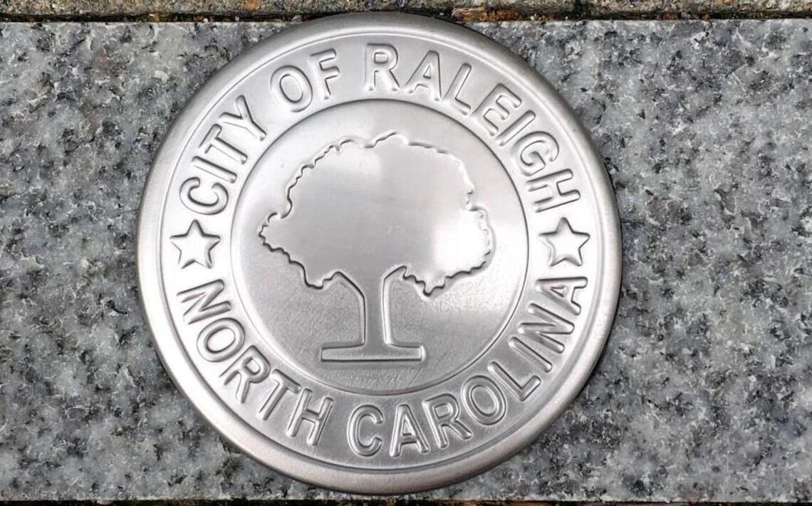 Raleigh to outdoor diners: mind the medallions