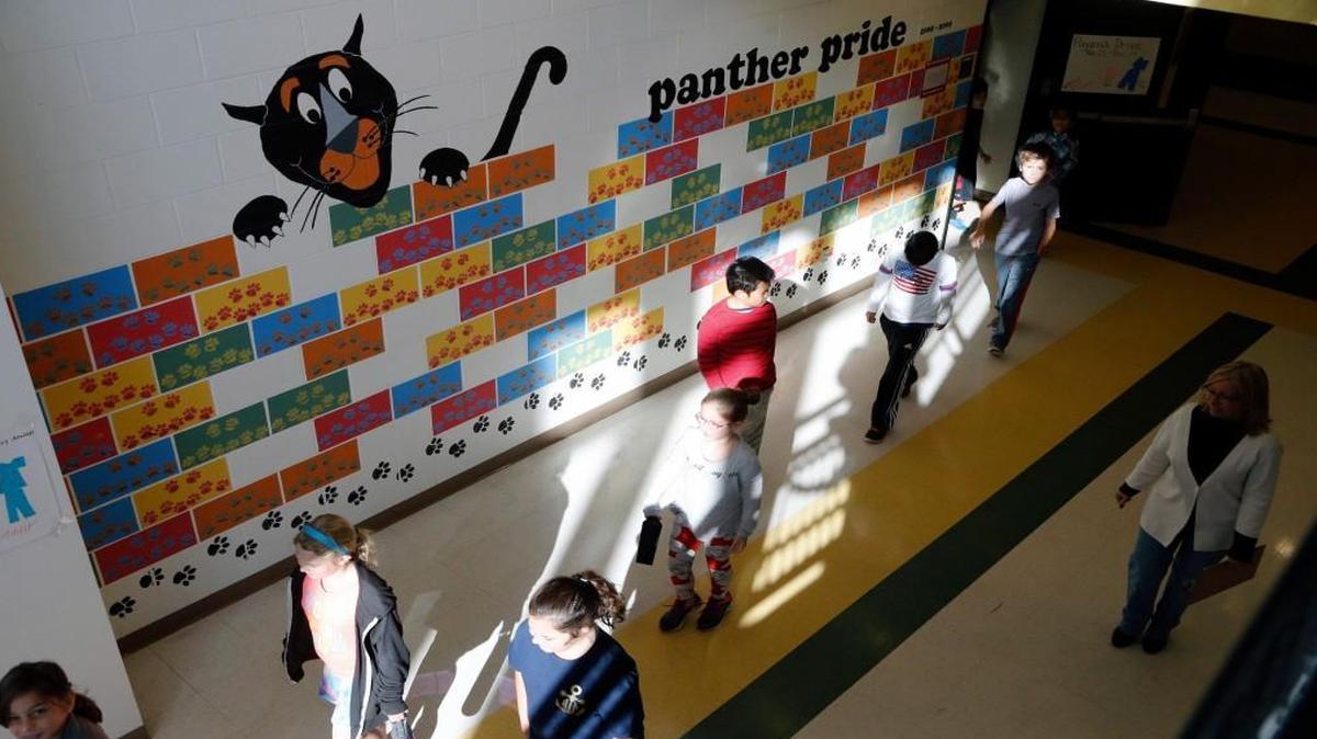 Students move between classes at Mills Park Elementary in Cary NC on Nov. 22, 2016.