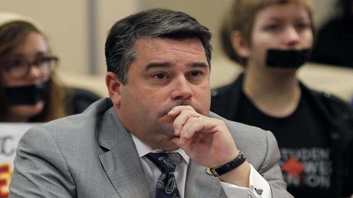
Jim Holmes, seen in a December 2014 meeting, abruptly resigned his post as chairman of the board’s public affairs committee, saying that he was unfairly accused of meddling in the search by the head of the search committee.

