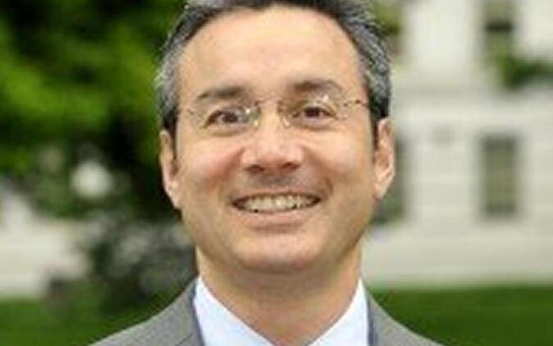 Sen. Michael Lee