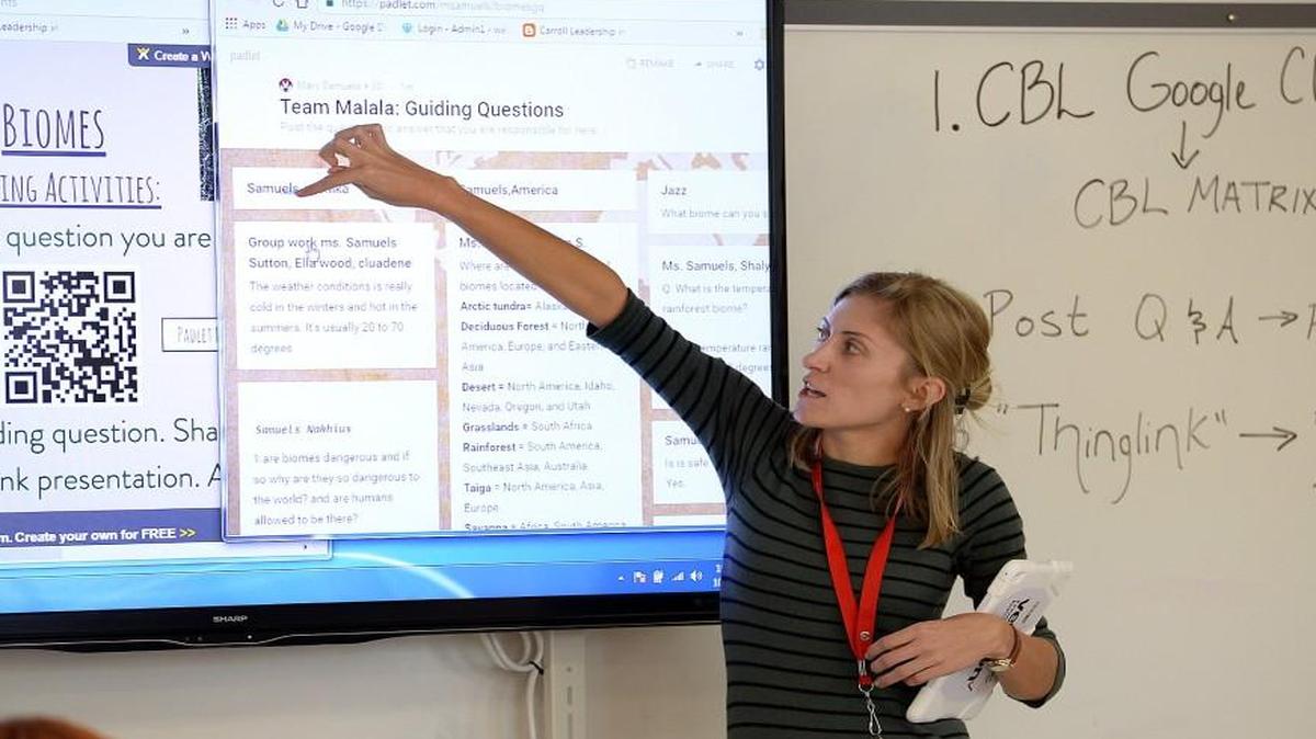 Sixth grade teacher Mary Samuels goes over the day's science lesson at Carroll Middle School in Raleigh, N.C. Tuesday, October 25, 2016.