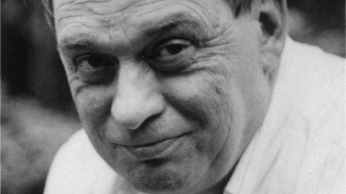 Fred Chappell, former North Carolina poet laureate, has died.