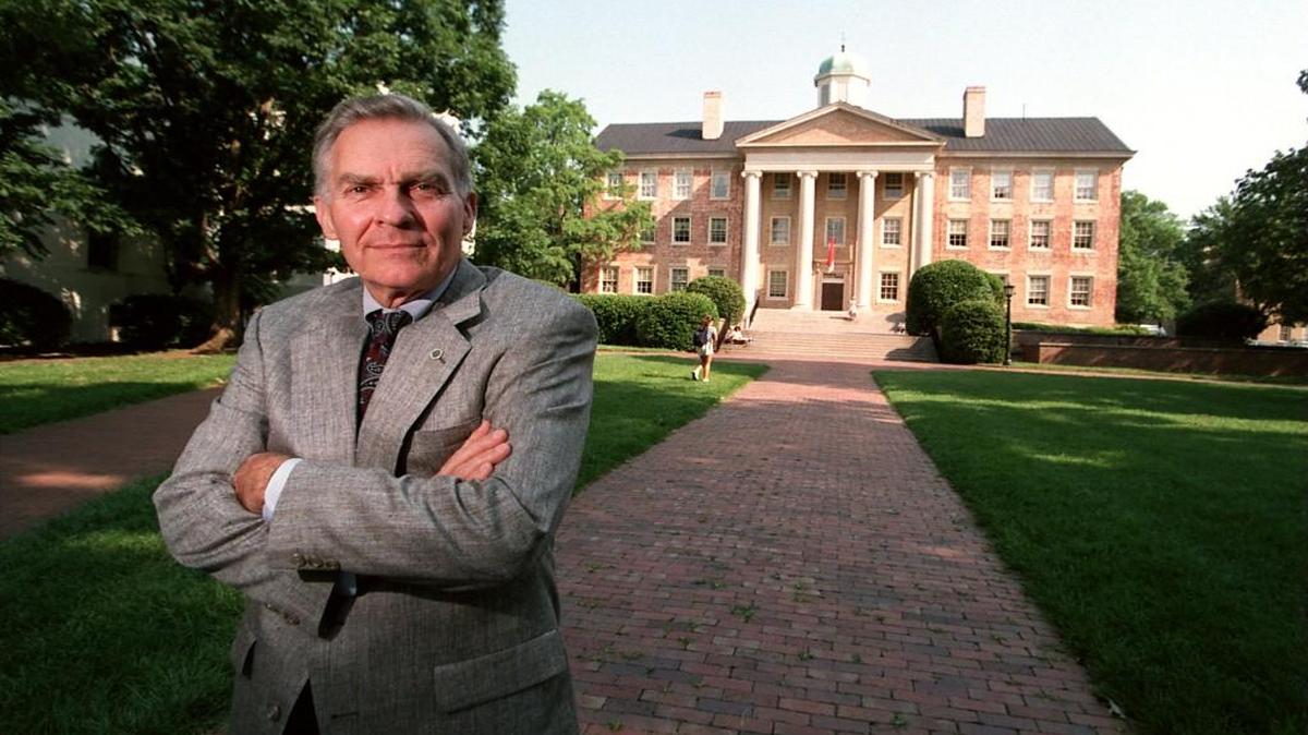 Paul Hardin served as chancellor of UNC from 1988 to 1995. He died from ALS on July 1 at age 86.