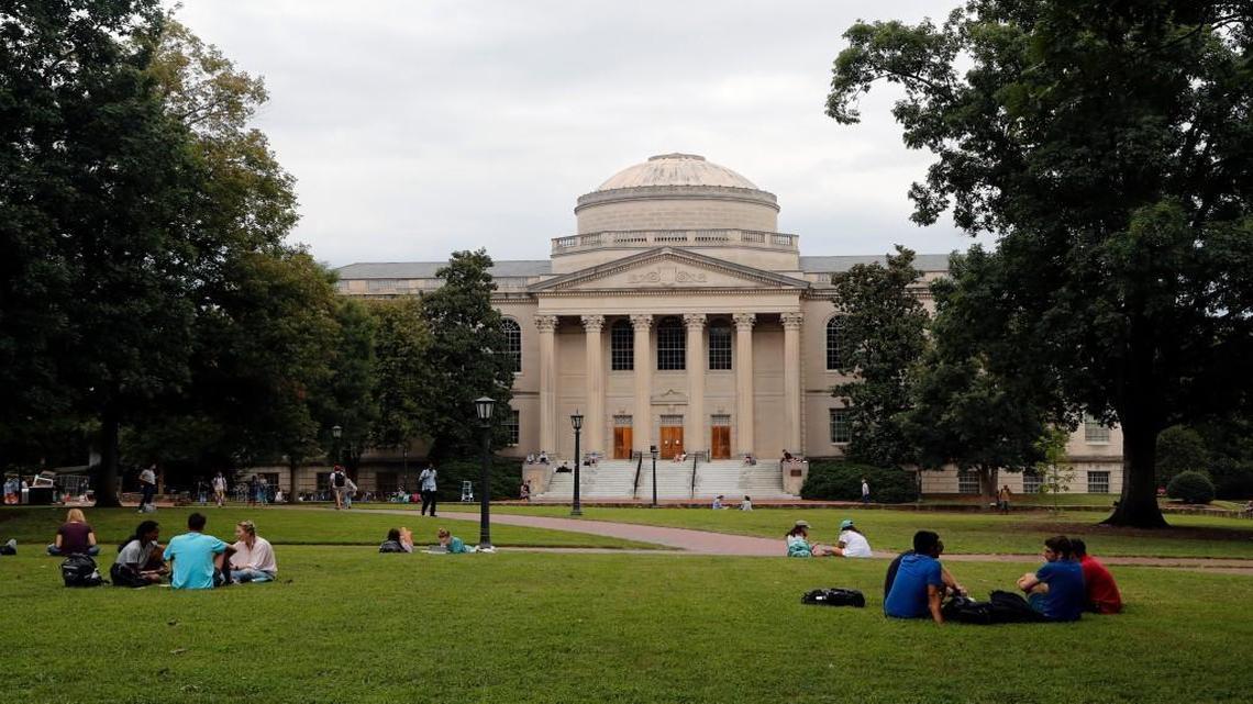Students mingle on the quad in front of the Wilson Library on the UNC campus in Chapel Hill, NC, on Aug. 24, 2017.