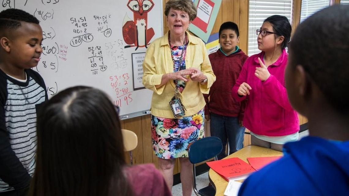 Linda Robinson teaches a gifted fourth-grade class at Fox Road Elementary School in Raleigh in this 2017 file photo. Robinson is the past president of the North Carolina Association for the Gifted and Talented.