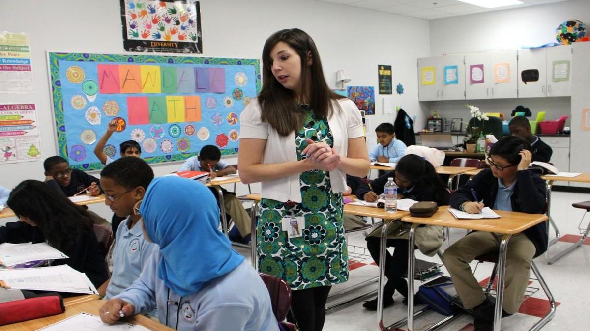 Allison Thomas, a math teacher at Triangle Math and Science Academy in Cary, teaches a seventh-grade class in this file photo. The N.C. Charter Schools Review Board gave the school permission to open a “sub-campus” in Durham in 2026.