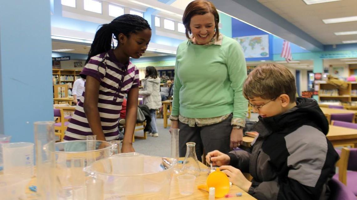 Students at Lincoln Heights Elementary School in Fuquay-Varina, N.C., work on a science experiment in this 2014 file photo. Lincoln Heights is among four Wake County schools that will share a $14.9 million federal grant to spend on new magnet school themes.