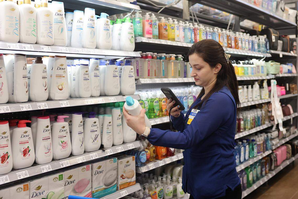 A new study commissioned by Consumer Reports, completed by a New York market research firm, shows how grocery store prices compare in different cities across the U.S.