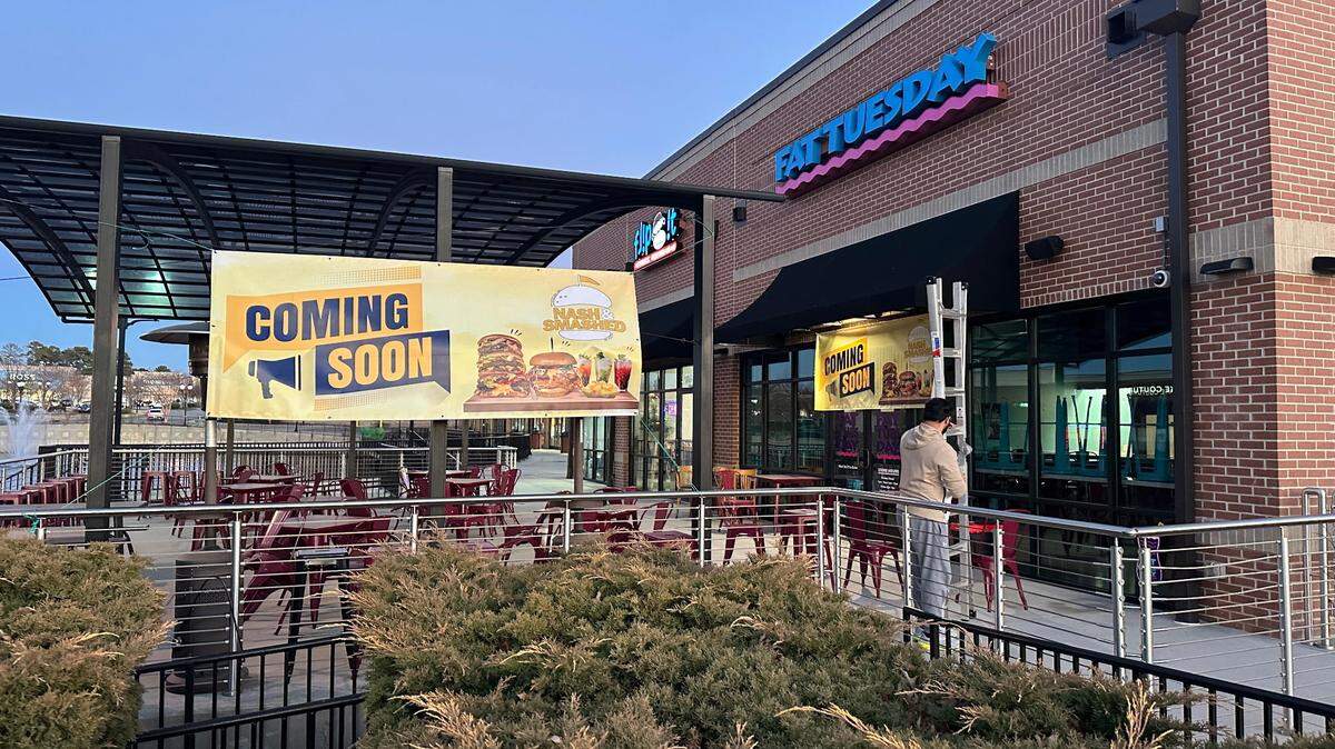 A restaurant serving burgers, fried chicken and hot chicken sandwiches is opening in Raleigh.