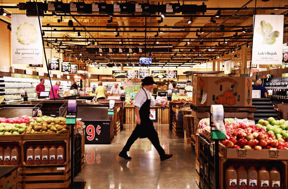 Wegmans is selling a turkey and all the ingredients for a classic Thanksgiving meal that feeds eight, for under $5 per person. 