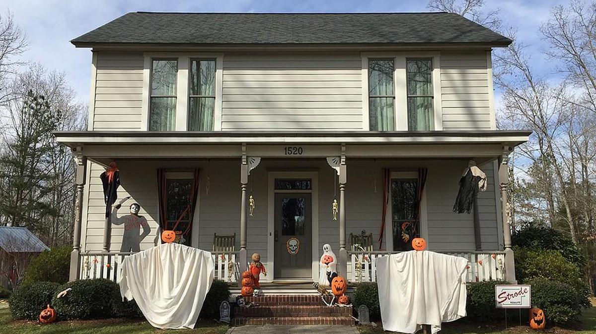 Kenny and Emily Caperton built and live in this replica of Michael Myers’ house, the central set piece in the slasher classic “Halloween.”