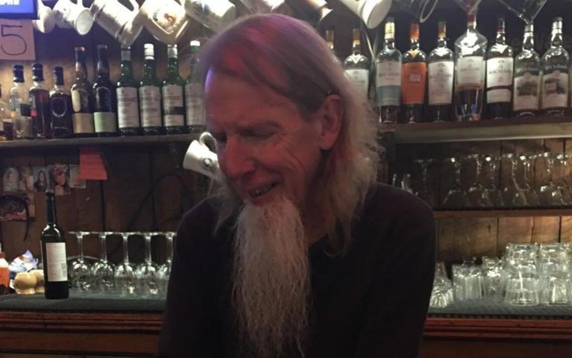 Farewell to Bert from the PR bar: ‘How do you replace the sun?’ – Shaffer