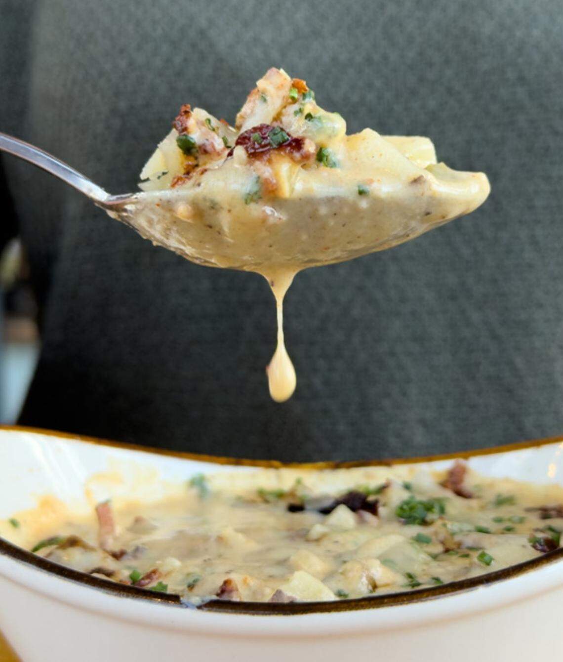 Crooked Hammock Brewery will serve dishes including burgers, wings, salads and nachos.