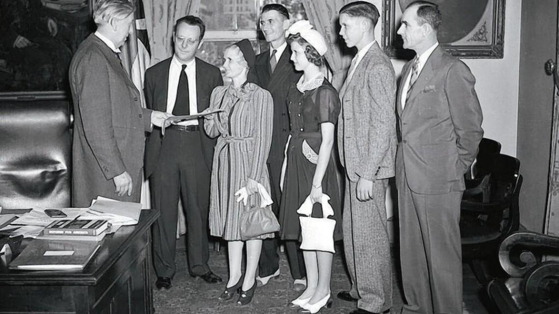 When the press kept politicians’ bad behavior quiet