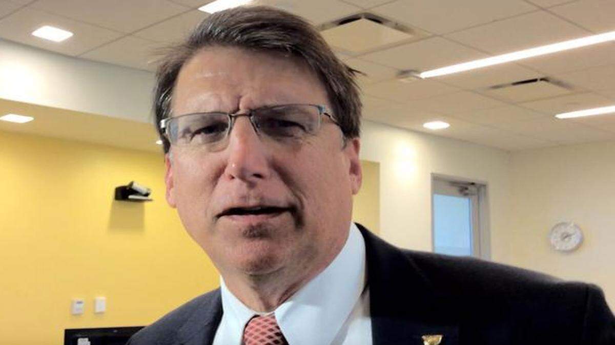 
Governor Pat McCrory responds to a reporter's questions about ethics complaints.

