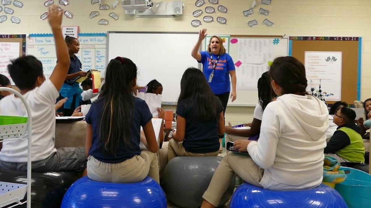 About 15,000 Charlotte-Mecklenburg Schools employees participate in the State Health Plan. Those participants will see their health plan premiums increase in 2018. In this file photo, fifth grade teacher Stephanie Stanic hard at work in her class at Nations Ford Elementary Thursday afternoon where CMS held a press conference and presentation of the Charlotte-Mecklenburg-Schools 2016-2017 Preliminary End-of-Year Results.