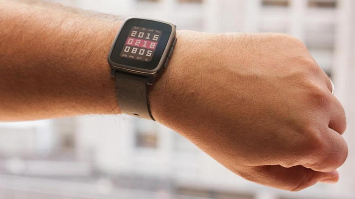 The Pebble Time Steel features solid, all-steel construction and boosted battery life that should last over a week.
