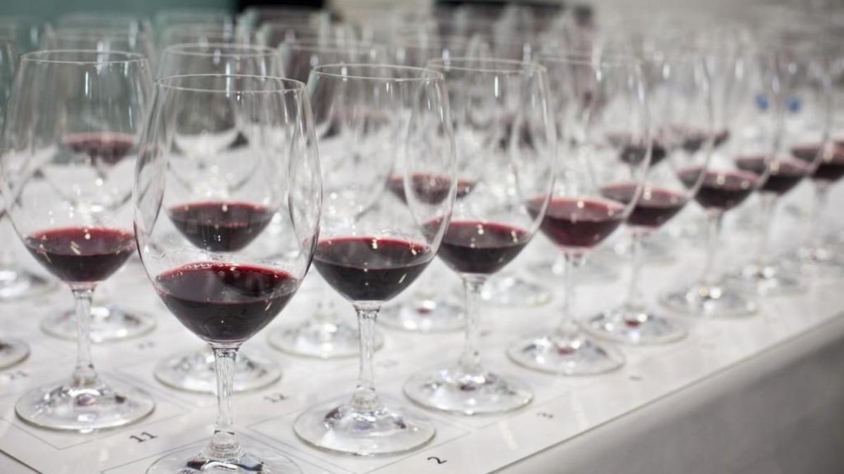 The type of yeast used to ferment wine affects its flavor. But genome sequencing shows many wine yeast strains are almost genetically identical.