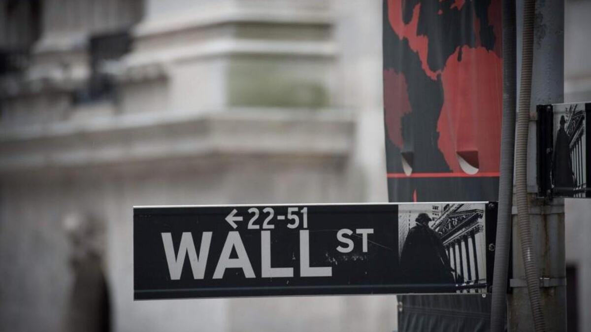 Passage of the Dodd-Frank Act has not hurt company profits or slowed the rise of US stocks. The market continued to gain on Monday, with major indexes closing at record highs.