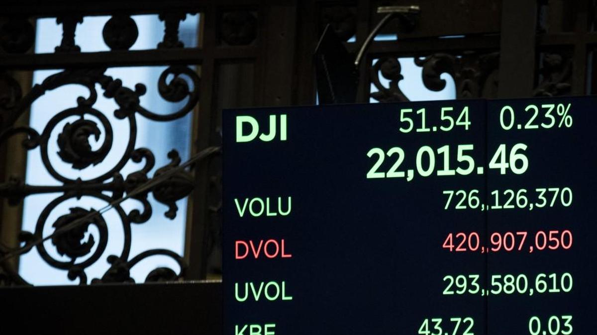 A monitor on the floor of the New York Stock Exchange displays the final numbers of the day after the closing bell on Aug. 2. The Dow closed above 22,000 for the first time. (Photo by Drew Angerer/Getty Images)