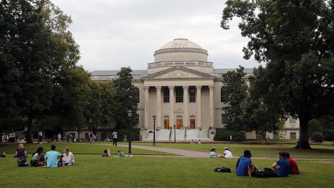 Students mingle on the quad in front of the Wilson Library on the UNC campus in Chapel Hill, NC, on Aug. 24, 2017.
