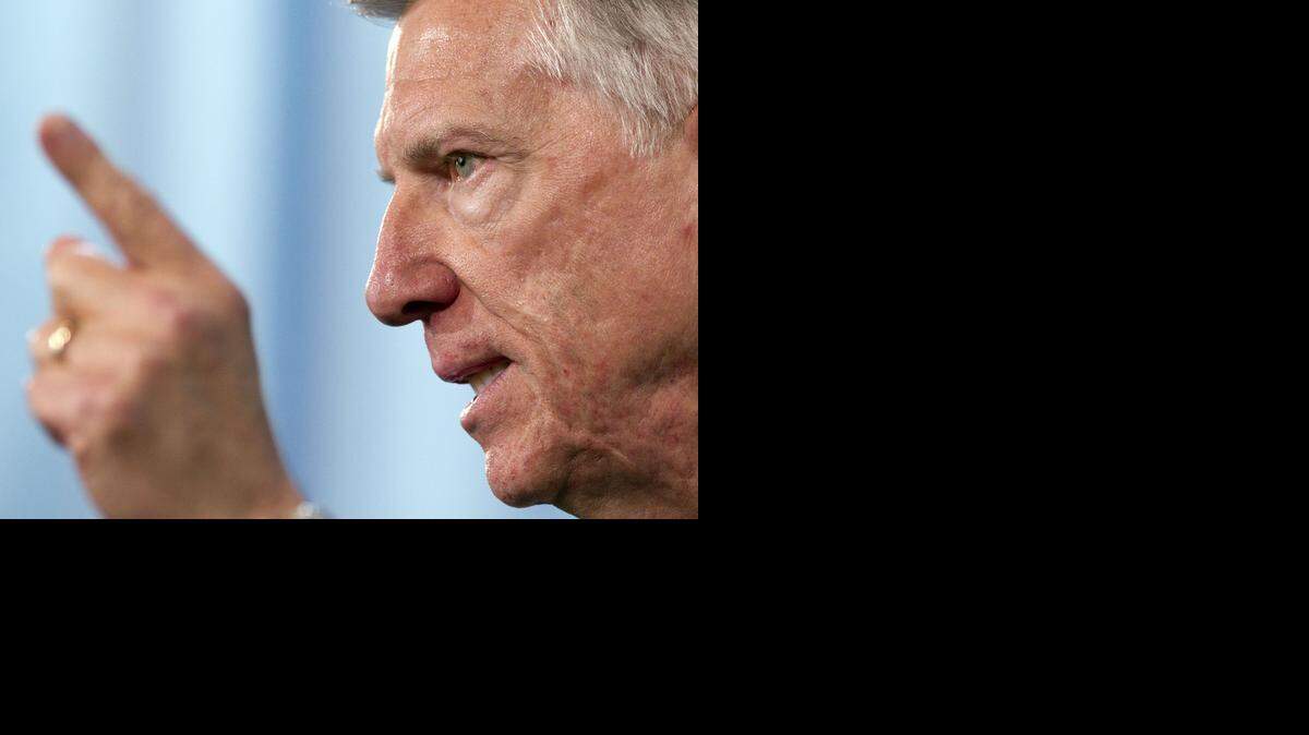 
UNC president Tom Ross 
