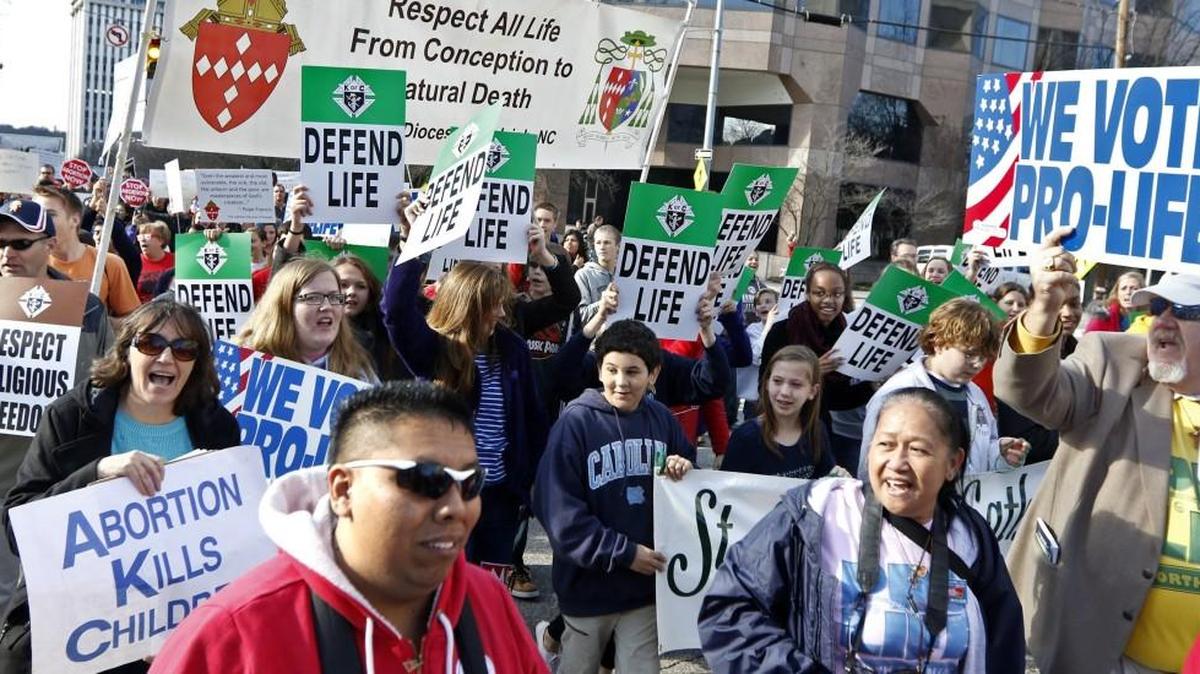 Hundreds of youth, mostly Catholics from across eastern and central North Carolina with their youth ministers and families marched some 1500 strong from Halifax mall in Raleigh on Jan. 16 in an annual pro-life rally and march against abortion.