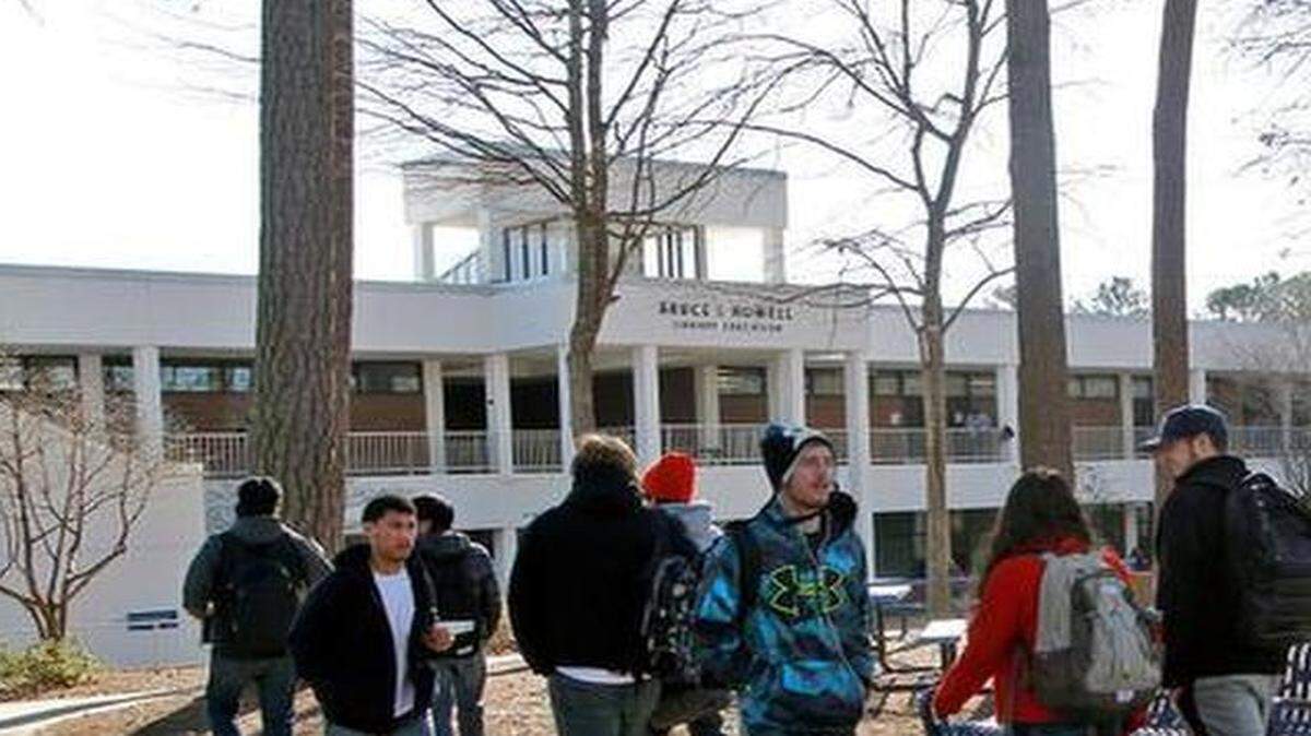 Students walk between classes at Wake Tech Community College in this January 2015 file photo.