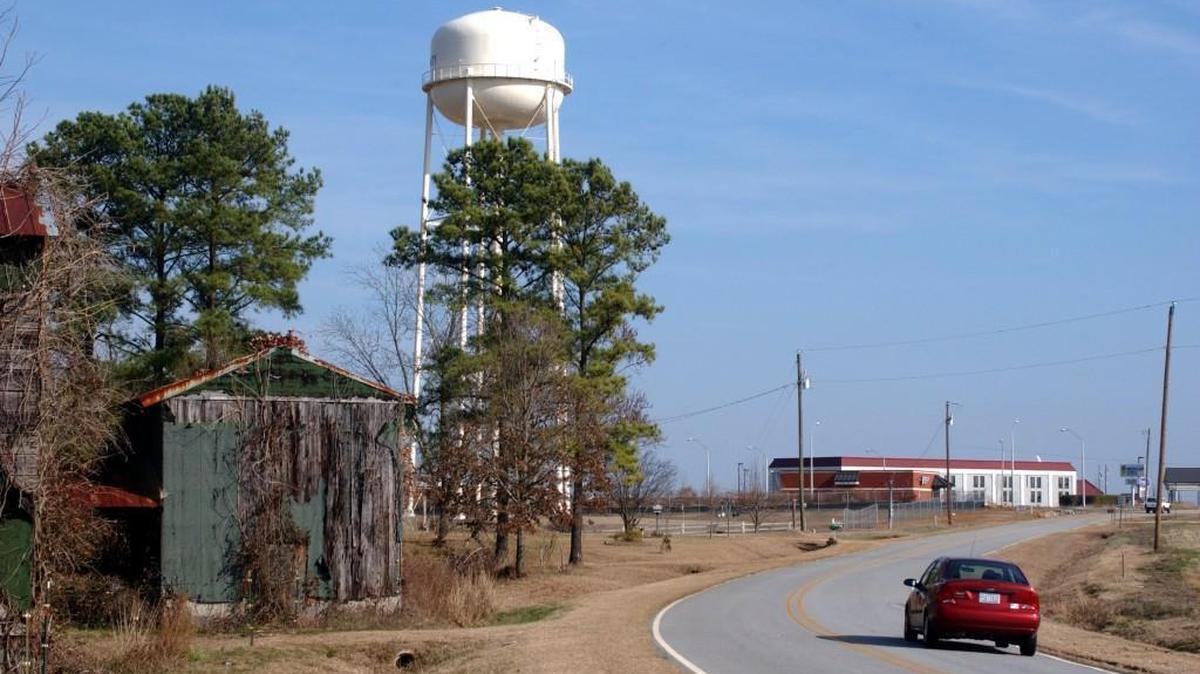 Maurice “Mo” Green, executive director of the Z. Smith Reynolds Foundation, toured rural and urban North Carolina to assess the state’s needs. Pictured here is a scene from Glen Road in Johnston County.
