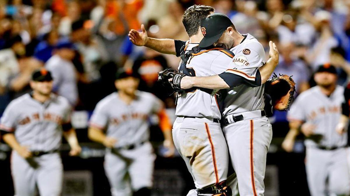 
San Francisco Giants starting pitcher Chris Heston (53) celebrates with teammates after he threw a no-hitter against the New York Mets in a baseball game Tuesday, June 9, 2015, in New York. The Giants won 5-0. (AP Photo/Frank Franklin II)
