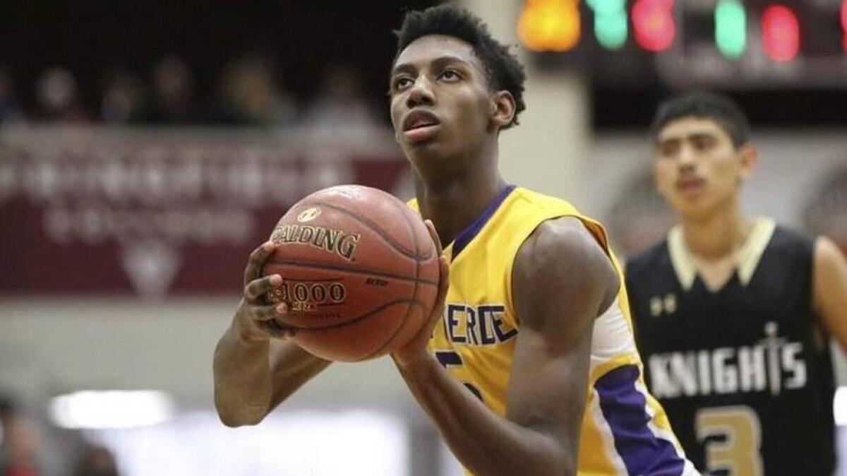 Montverde Academy’s R.J. Barrett, who’s the No. 1 recruit in the country, signed a National Letter of Intent with Duke on Thursday.