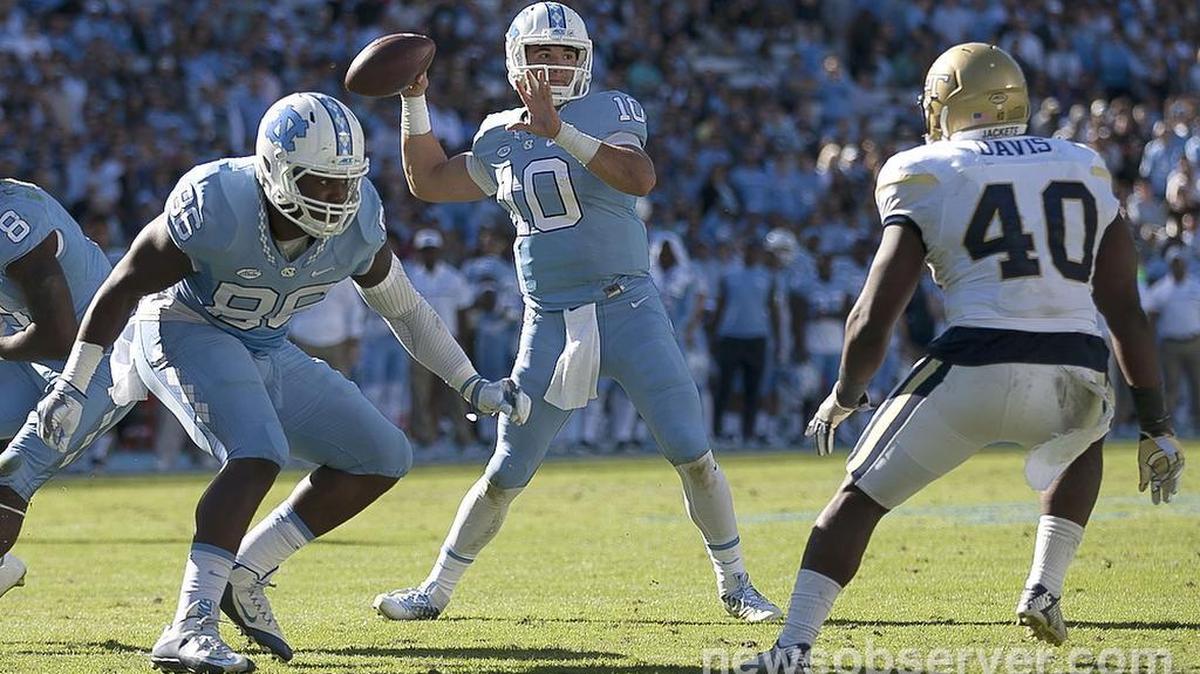 North Carolina quarterback Mitch Trubisky (10) looks for a receiver in the third quarter against Georgia Tech on Saturday, November 5, 2016 at Kenan Stadium in Chapel Hill, N.C. Trubisky completed 20 of 32 passes for 329 yards and one touchdown in the Tar Heels’ 48-20 victory.