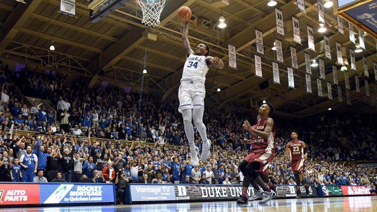 Duke athletic director Kevin White said there are no eligibility issues concerning freshman forward Wendell Carter Jr. after Yahoo! publishes documents that indicated Carter’s mother had lunch with ASM agent Andy Miller.