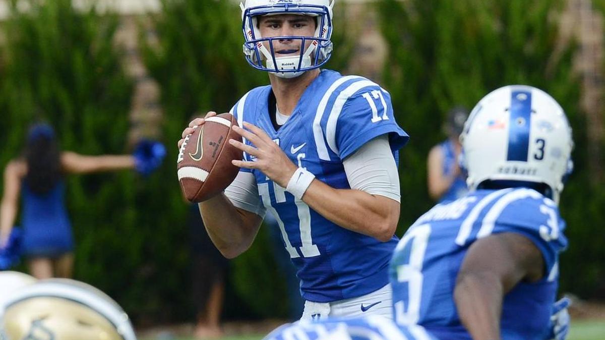 Duke quarterback Daniel Jones looks for a receiver against Baylor.